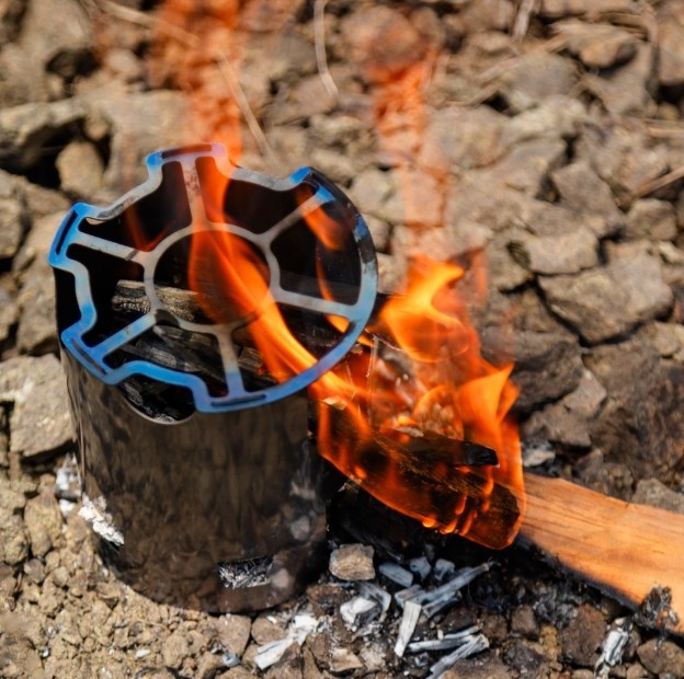 ชุดเครื่องครัวแคมป์ปิ้งไทเทเนี - Ultralight Titanium Wood Stove Backpack บทวิจารณ์และราคา